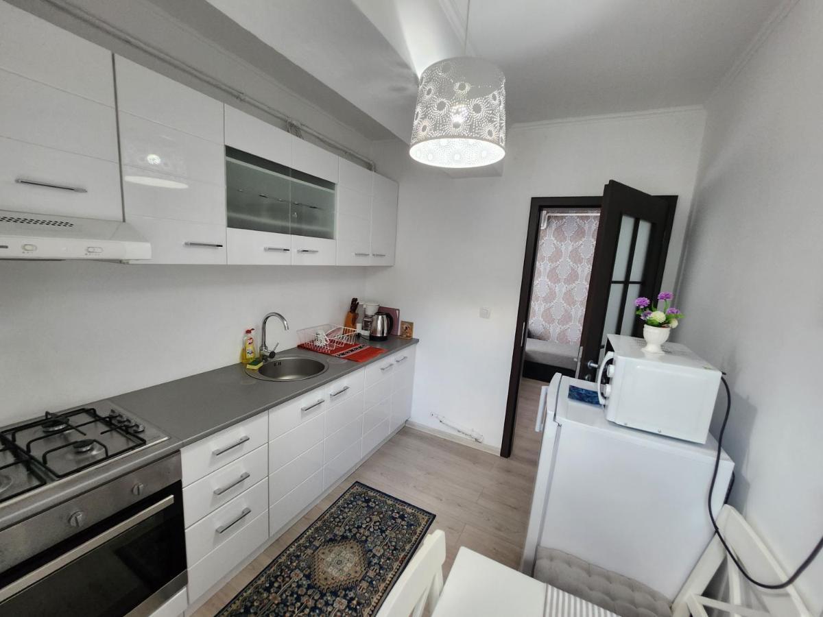 Boutique City Retreats Apartments Яссы Экстерьер фото