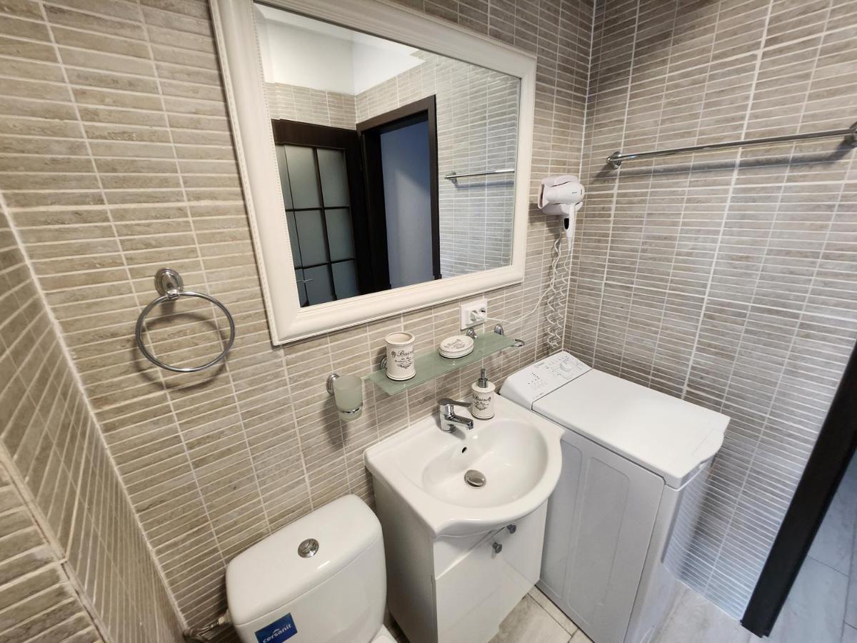 Boutique City Retreats Apartments Яссы Экстерьер фото