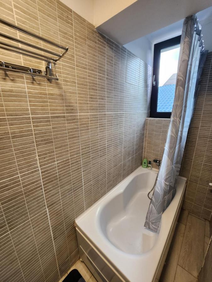 Boutique City Retreats Apartments Яссы Экстерьер фото